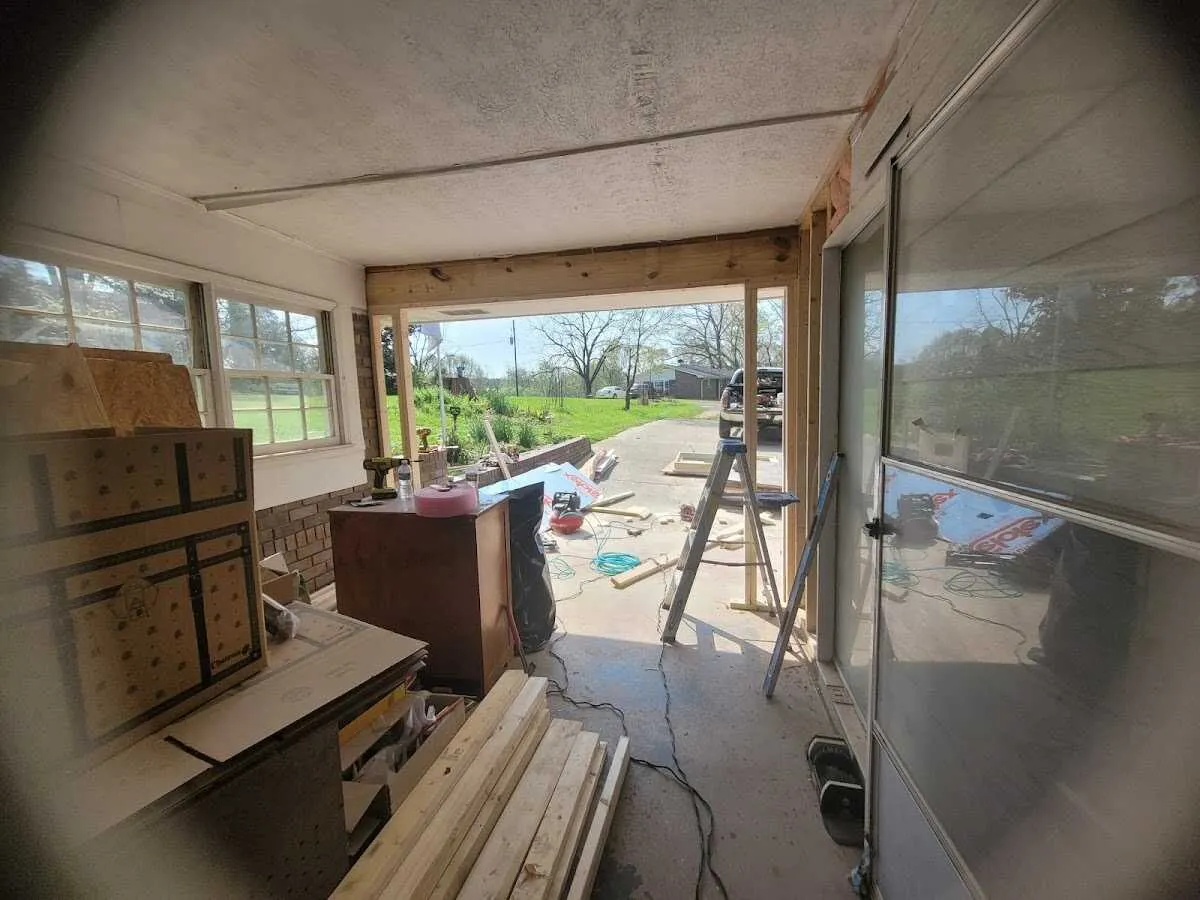 Air movers and dehumidifier for Drying & Dehumidification in Sunnyside